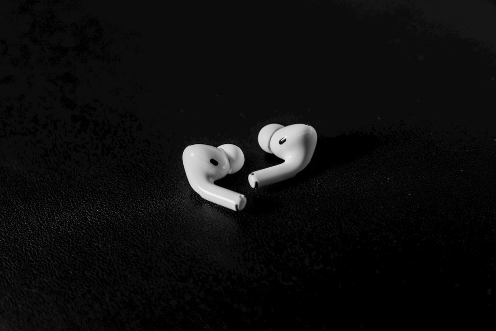 Airpods Proの本体